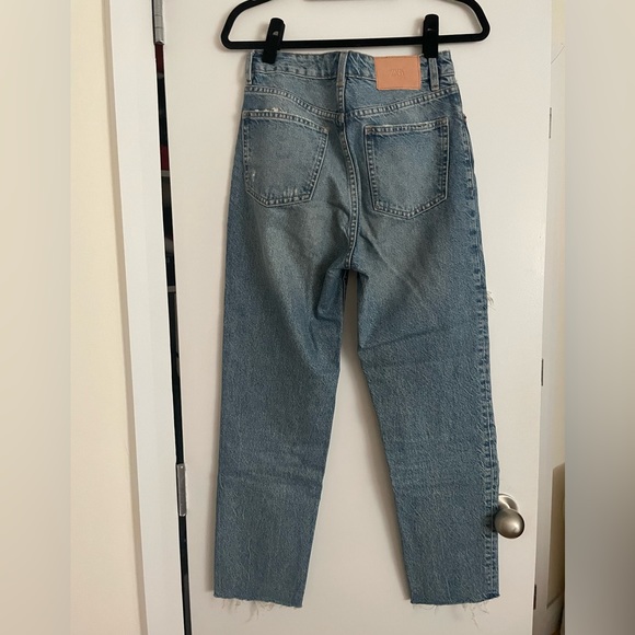 Zara Ripped Jeans - Picture 3 of 6